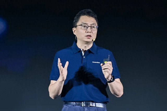 构建以数据为中心的 AI DC 数据基础设施2026 华为数据存储用户精英